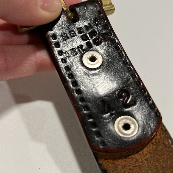 Vintage - brown, leather tooled belt, brass hardware - Picture 4 of 6